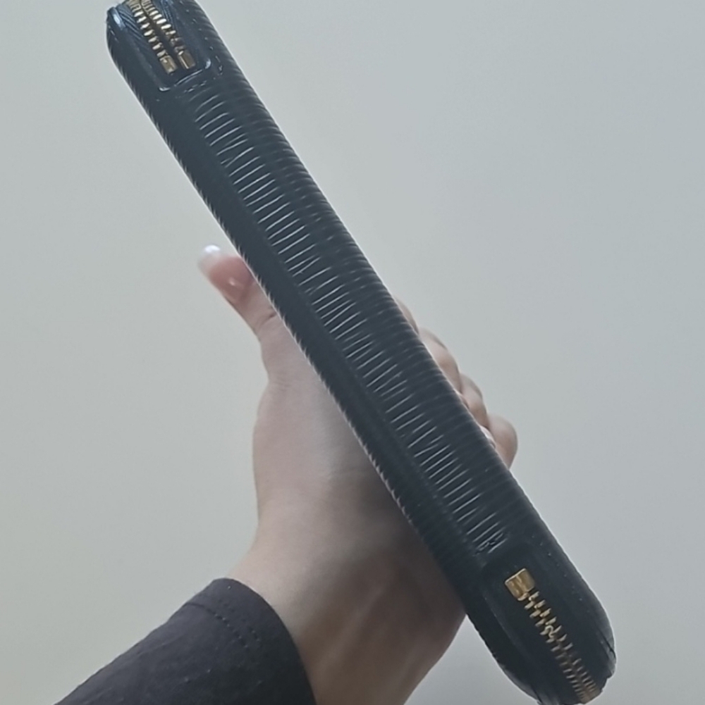 Louis Vuitton Black Epi Zip Organizer Wallet Clutch - Picture 4 of 11